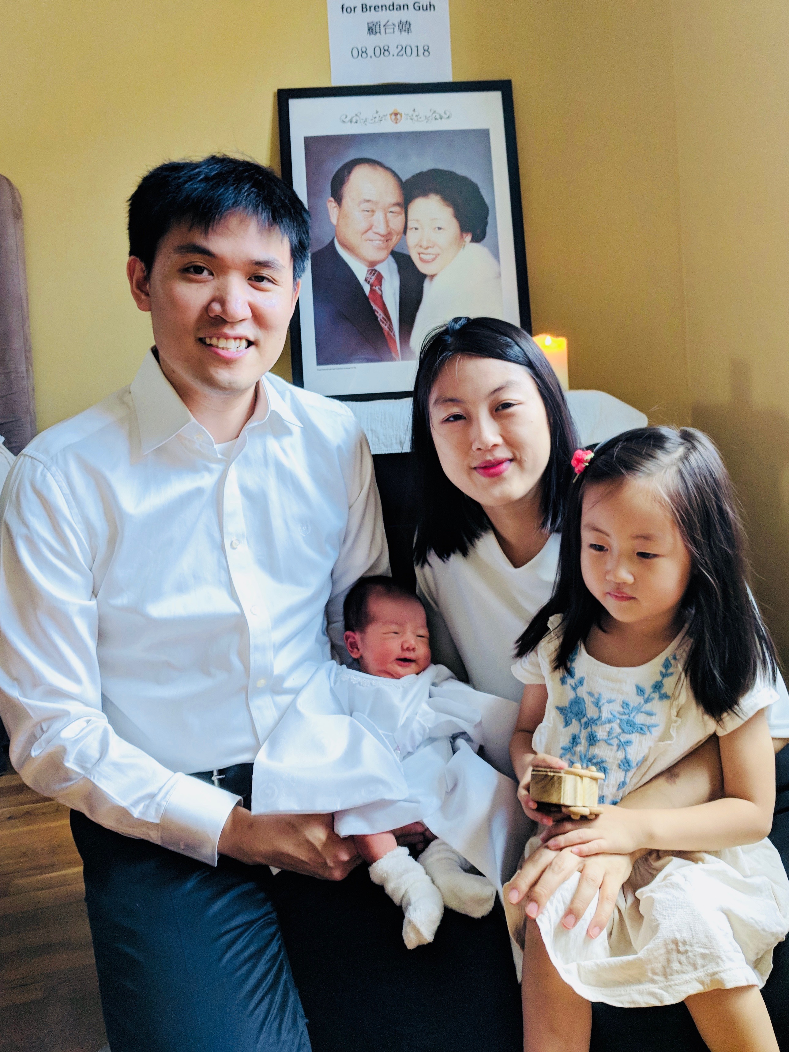 Family picture of the new born baby